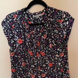 Daniel Rainn Floral Shortsleeved Top